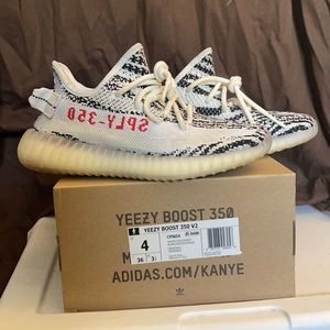 Good Condition fits a women size 6.